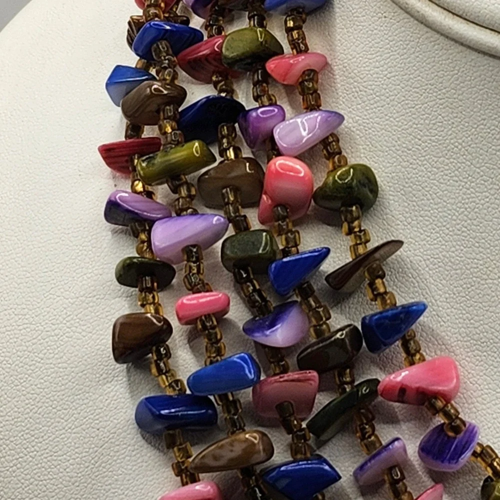 Vintage‎ Multi Strand Mother of Pearl Shell Chip Bead Necklace Colorful Boho